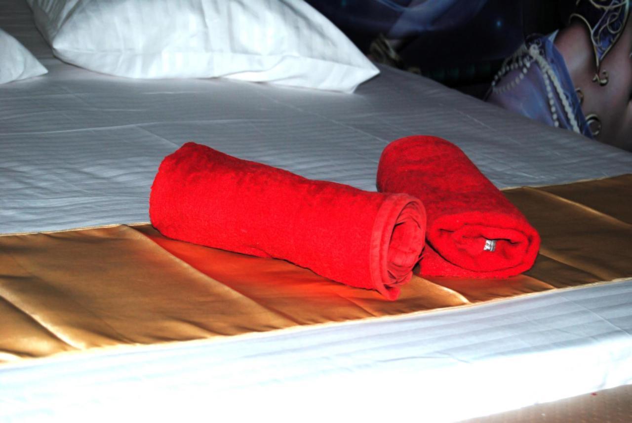 Hotel Vlora City エクステリア 写真